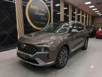 Usado Hyundai Santa Fe Style 265 CV (194 kW) 2022 Gris / plata SUV