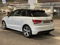 Usado Audi A1 Sportback Attraction 105 CV (77 kW) 2014 Blanco Utilitario