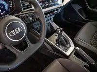 Usado Audi A1 Sportback 116 CV (85 kW) 2025 Gris Utilitario