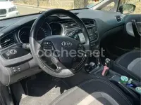 Usado Kia Ceed 100 CV (73 kW) 2017 Negro Utilitario