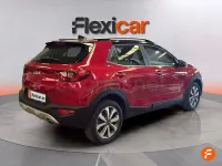 Usado Kia Stonic 100 CV (73 kW) 2022 Rojo SUV