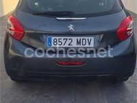 Usado Peugeot 208 Access 82 CV (60 kW) 2015 Gris / plata Utilitario