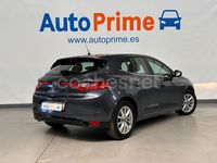 Usado Renault Mégane IV Zen 130 CV (95 kW) 2016 Azul Berlina