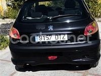 Usado Peugeot 206 90 CV (66 kW) 2005 Negro Berlina