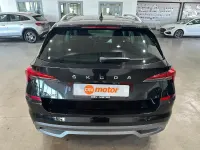 Usado Skoda Kamiq Selection 150 CV (110 kW) 2023 Negro SUV