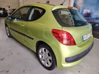 Usado Peugeot 207 110 CV (80 kW) 2007 Verde Berlina