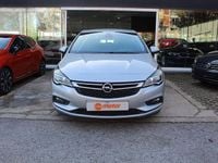 Usado Opel Astra Selective 110 CV (80 kW) 2018 Gris Familiar