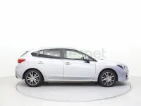 Usado Subaru Impreza 114 CV (83 kW) 2021 Gris / plata Berlina