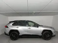 Usado Toyota RAV4 Hybrid Style 218 HP (160 kW) 2025 Cinzento SUV