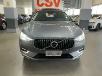 Usado Volvo XC60 Core 350 CV (257 kW) 2021 Gris / plata SUV