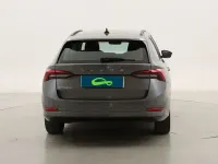 Usado Skoda Octavia Ambition 115 CV (84 kW) 2022 Familiar