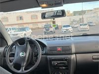 Usado Skoda Octavia Active 102 CV (75 kW) 2003 Verde Berlina