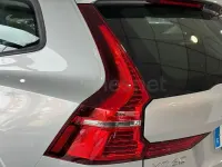 Usado Volvo XC60 Momentum 190 CV (139 kW) 2021 Gris / plata SUV