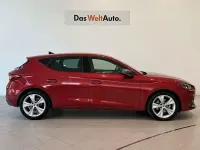 Usado Seat Leon FR 116 CV (85 kW) 2025 Rojo