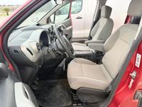 Usado Peugeot Partner Tepee Outdoor 92 CV (67 kW) 2010 Granate Monovolumen