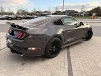 Usado Ford Mustang 290 CV (213 kW) 2018 Gris / plata Coupe