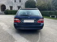 Usado Mercedes E320 Avantgarde 204 CV (150 kW) 2003 Azul Familiar