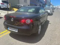 Usado VW Eos 115 CV (84 kW) 2007 Azul Descapotable