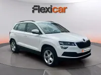 Usado Skoda Karoq Ambition 150 CV (110 kW) 2020 Blanco SUV
