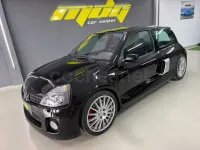 Usado Renault Clio II 255 CV (187 kW) 2005 Negro Berlina