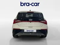 Usado Hyundai i20 100 CV (73 kW) 2025 Blanco Utilitario