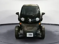 Begagnad Renault Twizy Life 12 kW (17 HK) 2025 Svart Halvkombi