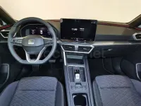 Usado Seat Leon FR 150 CV (110 kW) 2024 Blanco Familiar