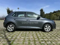 Usado Skoda Fabia Ambition 110 CV (80 kW) 2018 Gris / plata Berlina