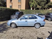 Usado Hyundai Accent 82 CV (60 kW) 2004 Azul Berlina