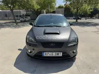 Usado Ford Focus ST 225 CV (165 kW) 2006 Gris / plata Berlina