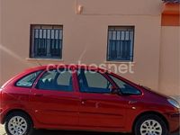 Usado Citroën Xsara Picasso 90 CV (66 kW) 2000 Rojo Monovolumen