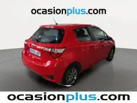 Usado Toyota Yaris Active 69 CV (50 kW) 2020 Rojo Berlina