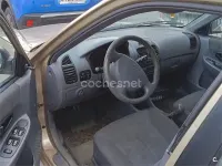 Usado Hyundai Accent GLS 81 CV (59 kW) 2006 Beige Berlina