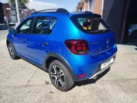 Usado Dacia Sandero Stepway 90 CV (66 kW) 2018 Azul Berlina