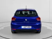 Usado Seat Ibiza Style Plus 95 CV (69 kW) 2018 Azul Utilitario