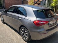 Usado Mercedes A180 116 HP (85 kW) 2021 Cinzento Sedan