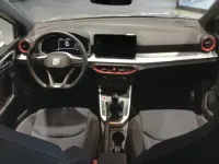 Usado Seat Arona FR 115 CV (84 kW) 2025 Rojo SUV