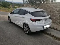 Usado Opel Astra Selective 110 CV (80 kW) 2018 Blanco Berlina