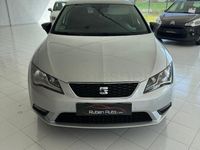 Usado Seat Leon Style 150 CV (110 kW) 2015 Gris / plata Berlina