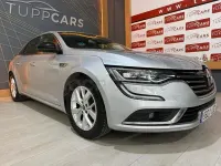 Usado Renault Talisman LIMITED 120 CV (88 kW) 2020 Gris / plata Berlina