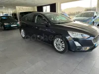 Usado Ford Focus Titanium 120 CV (88 kW) 2018 Negro Berlina
