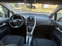 Usado Toyota Auris Active 132 CV (97 kW) 2012 Azul Berlina