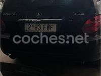 Usado Mercedes R280 190 CV (139 kW) 2007 Negro Monovolumen