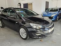 Usado Opel Astra Selective 115 CV (84 kW) 2015 Negro Berlina