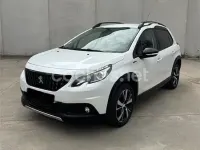 Usado Peugeot 2008 GT-line 130 CV (95 kW) 2016 Blanco SUV
