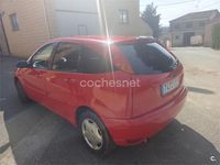 Usado Ford Focus Trend 100 CV (73 kW) 2002 Rojo Berlina