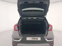 Usado Renault Captur Techno 90 CV (66 kW) 2024 Gris SUV