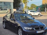 Usado BMW 318 122 HP (89 kW) 2007 Cinzento Sedan