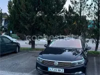 Usado VW Passat Sportline 150 CV (110 kW) 2016 Negro Familiar