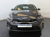 Usado Kia Ceed 136 CV (100 kW) 2024 Gris / plata Utilitario